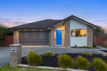11 Ian Gordon Lane, Orewa