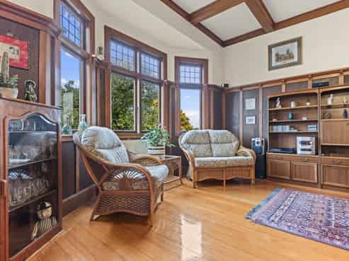 43 Rainforth Street, Roslyn