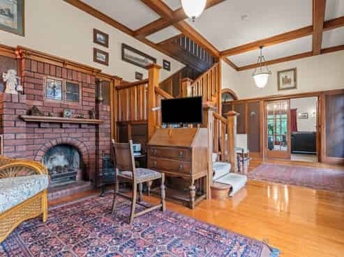 43 Rainforth Street, Roslyn