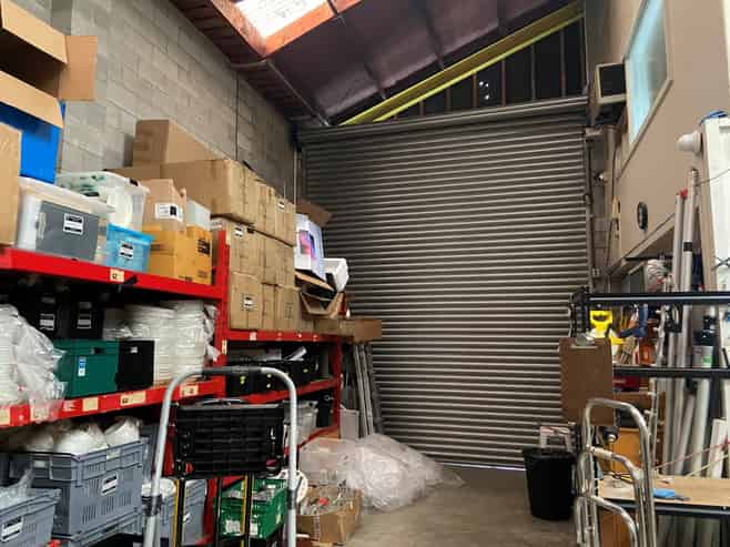 Te Rapa Warehouse with Offices / Showroom