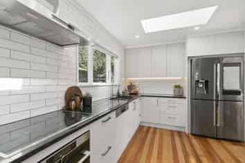 34 Spencer Street, Crofton Downs