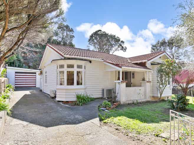 8 & 6 Tyne Street, Island Bay