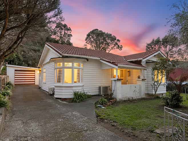 8 & 6 Tyne Street, Island Bay