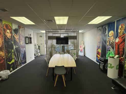 A-Grade industrial with drive through access