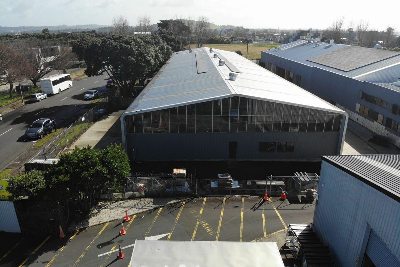 Highly functional 1150sqm Industrial– Airport Oaks - Görünüm 3