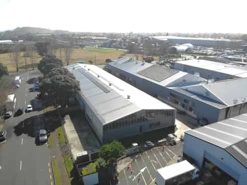 Highly functional 1150sqm Industrial– Airport Oaks