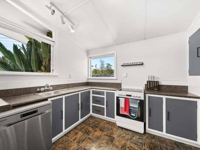 24 Freyberg Street, Solway