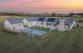 36D Island Road, Clarkville