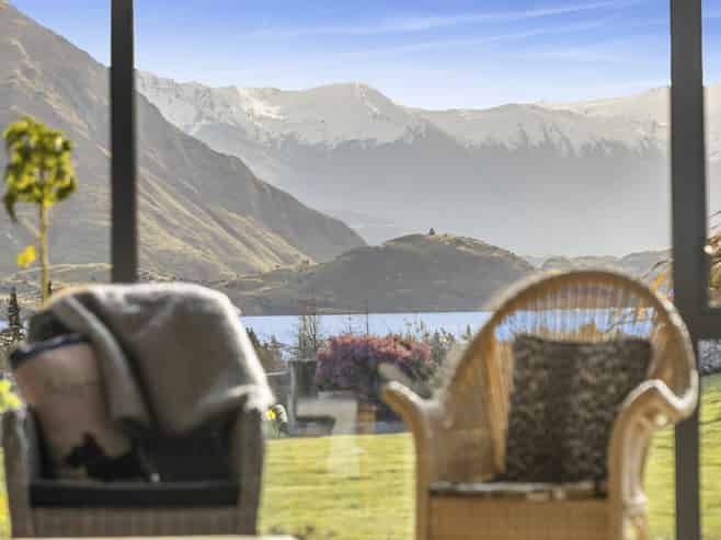 21 Valley Crescent, Wanaka
