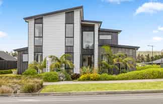 53 Maurice Kelly Road, Milldale