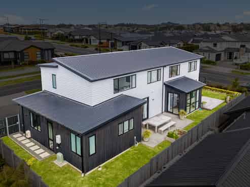 53 Maurice Kelly Road, Milldale