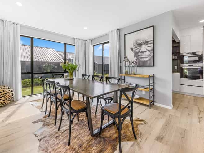 53 Maurice Kelly Road, Milldale