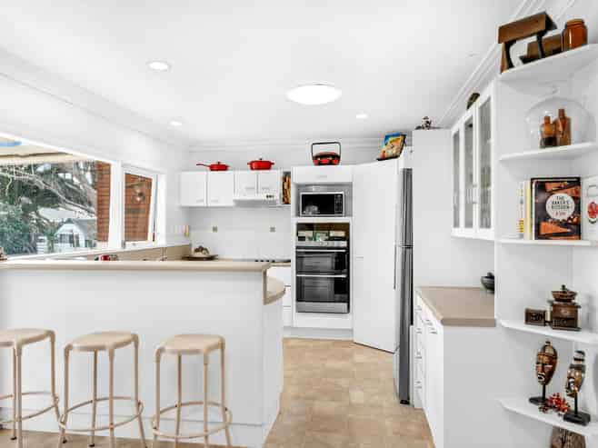 6 Youngs Road, Papakura