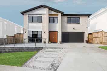 Granny/41 Tims Crescent, Flat Bush