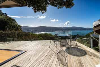 77 Palliser Road, Roseneath