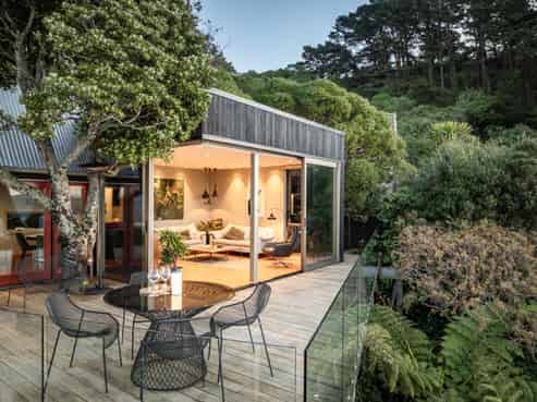 77 Palliser Road, Roseneath