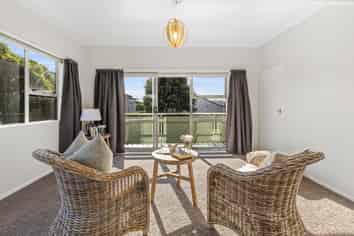 4A/7 Terrace Road, Titahi Bay