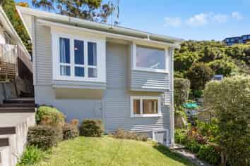 26 Freeling Street, Island Bay
