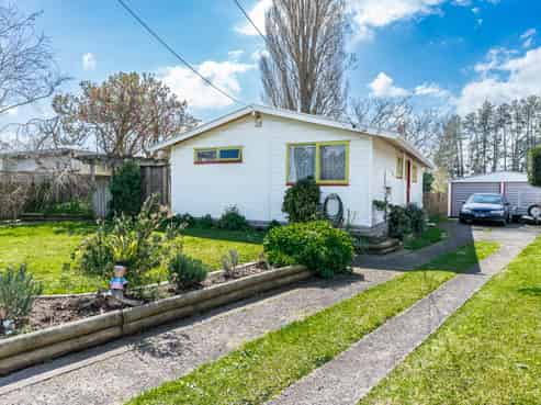 17 Anthony Crescent, Bader