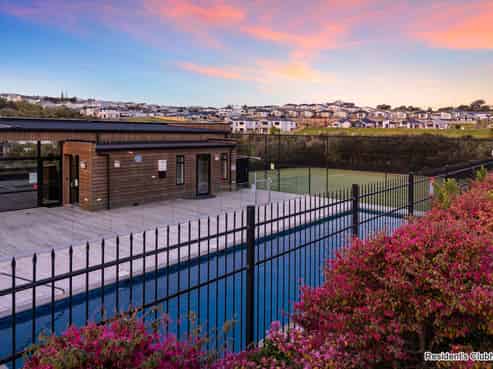 18 Parkview Drive, Gulf Harbour