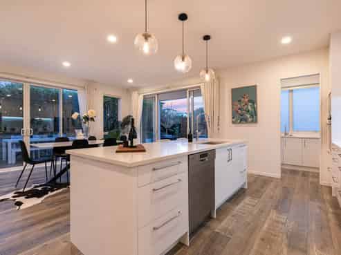 18 Parkview Drive, Gulf Harbour