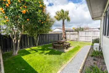 12B Bruce Avenue, Glenview