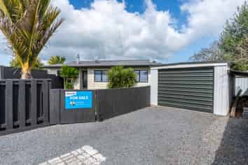 12B Bruce Avenue, Glenview