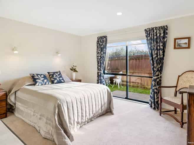 20 Larisa Grove, Papamoa