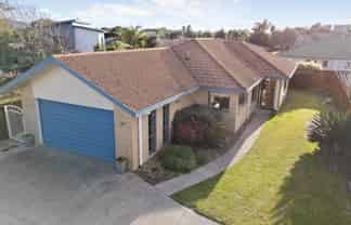20 Larisa Grove, Papamoa
