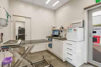 Freehold Multi-tenanted Investment