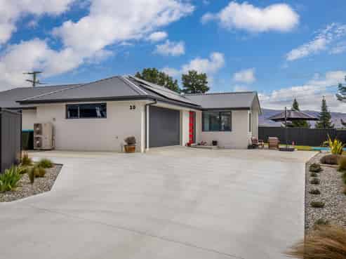 10 Sequoia Close, ALEXANDRA