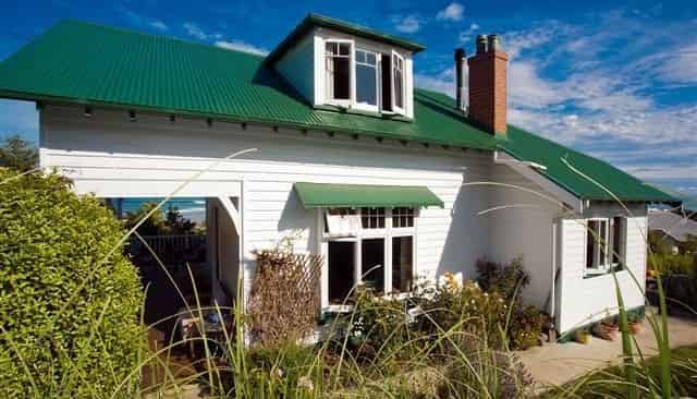 27 Seaview Road, Brighton