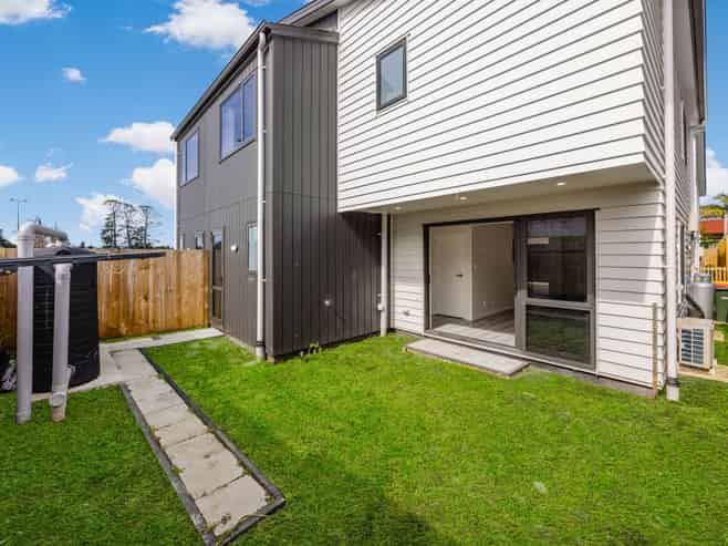 100E Seymour Road, Sunnyvale