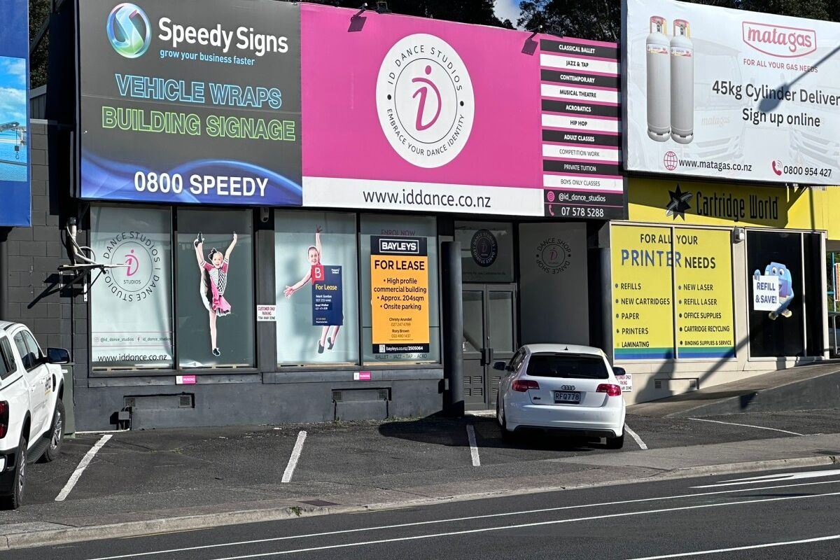 Be Seen on One of Tauranga's Busiest Corners - Vista 3