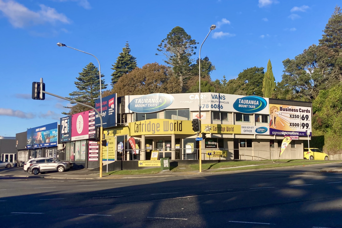 Be Seen on One of Tauranga's Busiest Corners - Vista 4