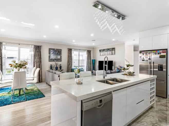 28  Frisken Road, Flat Bush