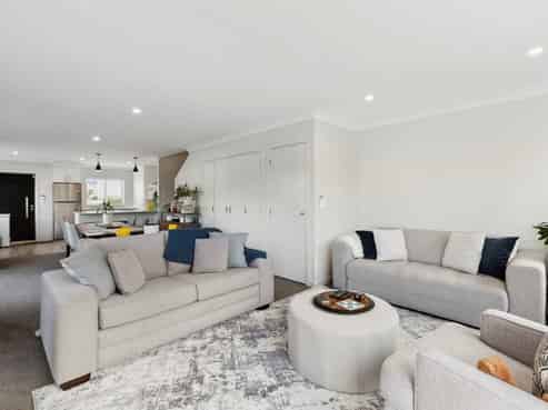 40 Paretaiuru Crescent, Papakura