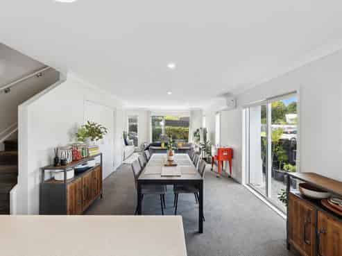 40 Paretaiuru Crescent, Papakura