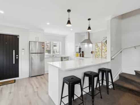 40 Paretaiuru Crescent, Papakura