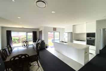 2 Moonlight Drive, Rototuna