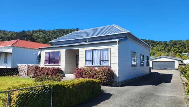 37 Shakespeare Street, Greymouth