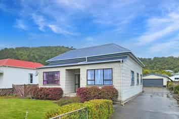 37 Shakespeare Street, Greymouth