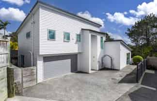 97A Sunrise Avenue, Murrays Bay
