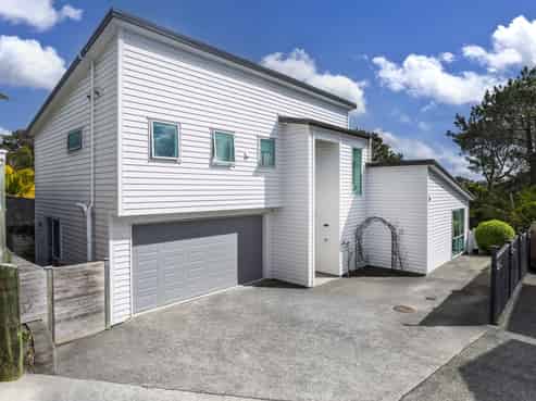 97A Sunrise Avenue, Murrays Bay