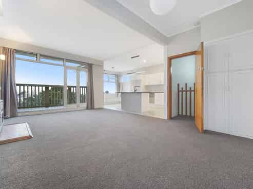 232 Hillsborough Road, Hillsborough