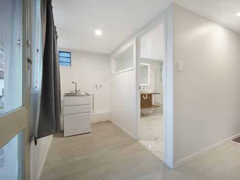 232 Hillsborough Road, Hillsborough