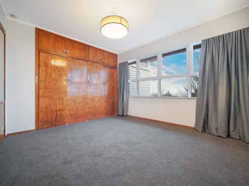 232 Hillsborough Road, Hillsborough