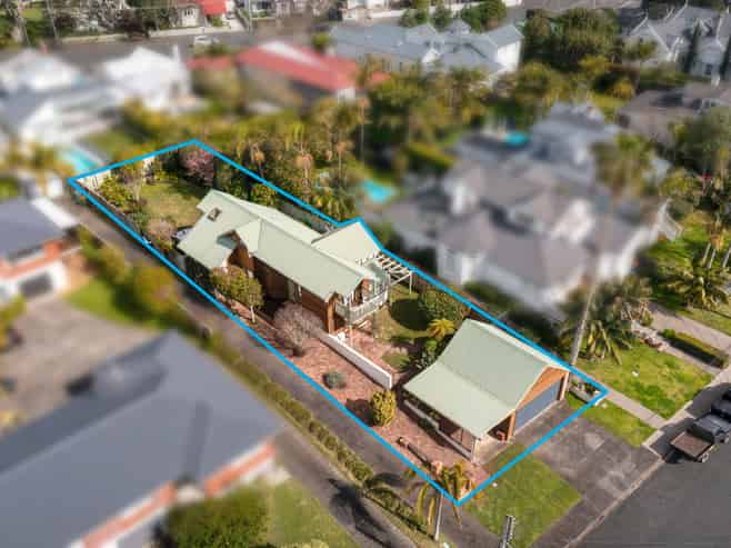 3 Rata Road, Devonport