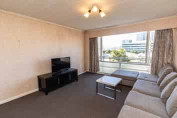 1/125 Grant Road, Thorndon