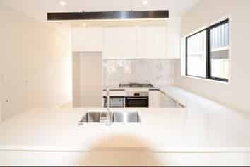 8A Christella Street, Flat Bush